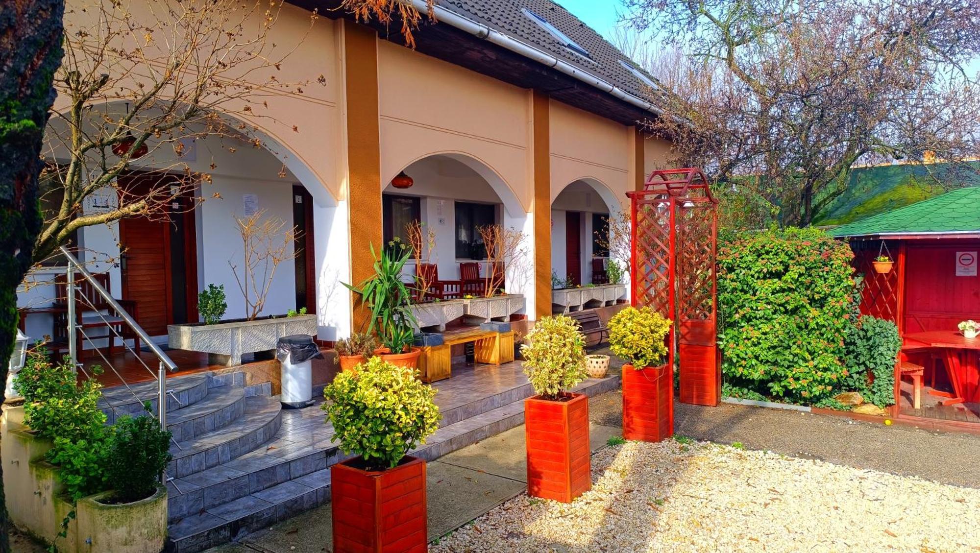 Hotel Oswaldo 부다페스트 외부 사진
